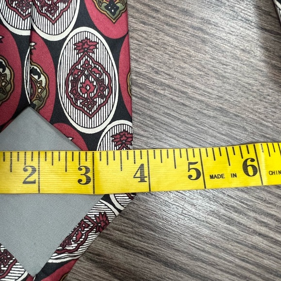 Adolfo XL Red, Black, White & Gold Oval Pattern Tie - Picture 5 of 5